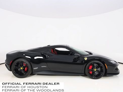 Used 2024 Ferrari 296 GTS image 30