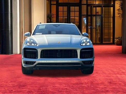 Used 2021 Porsche Cayenne GTS image 7