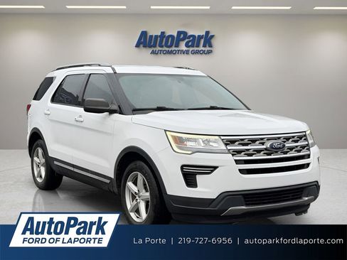Certified 2018 Ford Explorer XLT FWD image 1