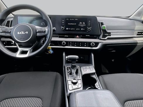 Used 2025 Kia Sportage LX FWD image 16