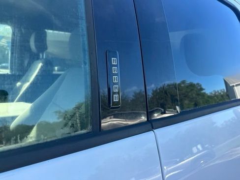 Used 2018 Ford F150 XLT AWD/4WD image 11