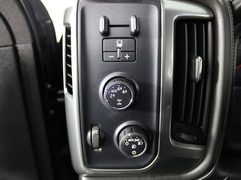 Used 2017 Chevrolet Silverado 2500 LTZ image 24