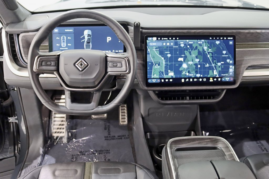 Used 2022 Rivian R1T Adventure AWD/4WD image 14