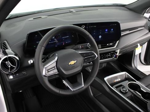 New 2026 Chevrolet Equinox LT image 10