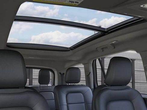 New 2026 Lincoln Aviator AWD w/ Jet Appearance Package image 22
