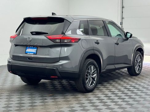Used 2024 Nissan Rogue S AWD/4WD image 5