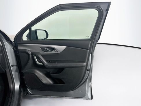 Used 2025 Chevrolet Blazer LT FWD image 31