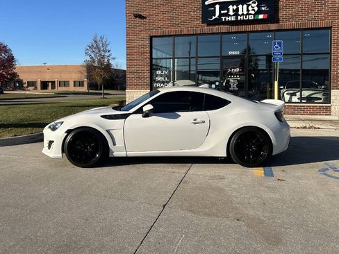 Used 2015 Subaru BRZ Limited w/ Popular Package #1B image 10
