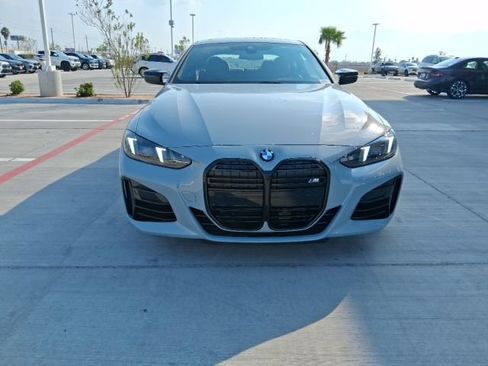 New 2026 BMW M440i Coupe w/ Premium Package RWD image 2