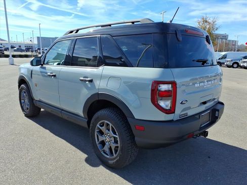 Used 2024 Ford Bronco Sport Badlands image 3