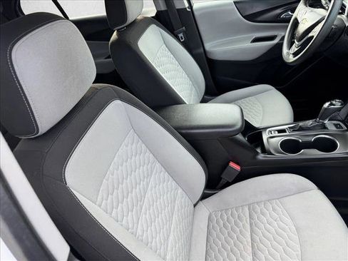 Used 2020 Chevrolet Equinox LT image 19