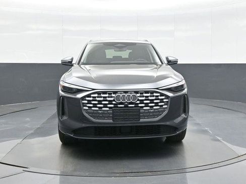 Certified 2025 Audi Q5 Premium w/ Convenience Package AWD/4WD image 2