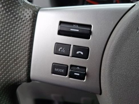 Used 2020 Nissan Frontier SV w/ Midnight Edition Floor Mats image 18