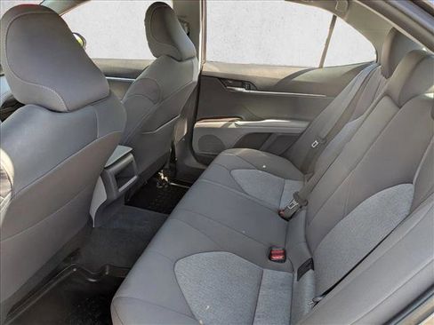 Used 2022 Toyota Camry LE AWD/4WD image 17