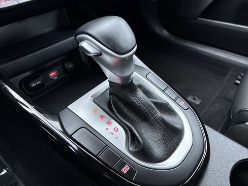 Used 2023 Kia Forte GT-Line image 27