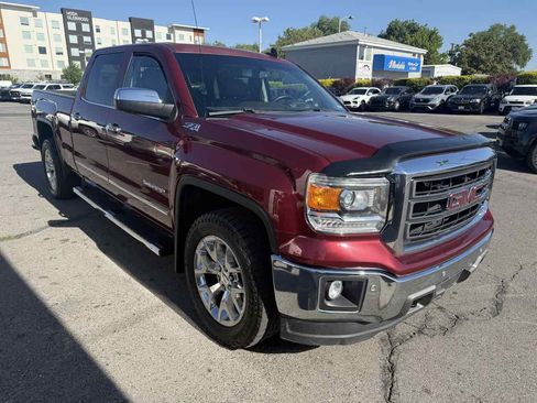 Used 2015 GMC Sierra 1500 SLT w/ SLT Crew Cab Value Package AWD/4WD image 4