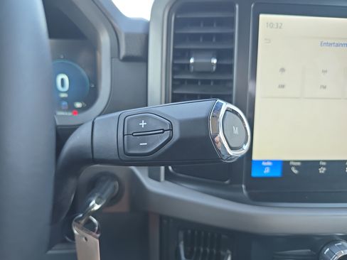 Used 2025 Ford F150 XLT w/ Equipment Group 301A Standard image 24