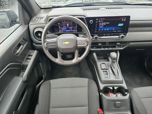 Used 2023 Chevrolet Colorado W/T image 10