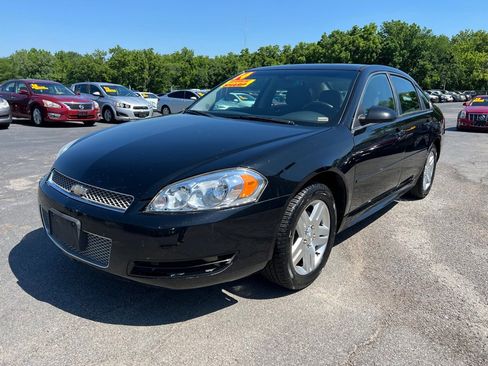 Used 2014 Chevrolet Impala LT w/ LT Sunroof Package image 2