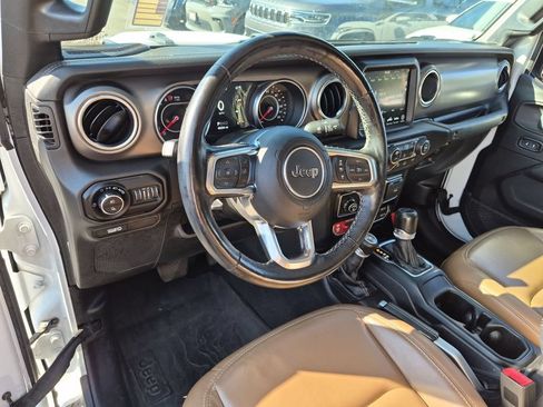 Certified 2020 Jeep Gladiator Rubicon AWD/4WD image 13