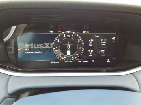 Used 2020 Land Rover Range Rover Evoque SE image 11