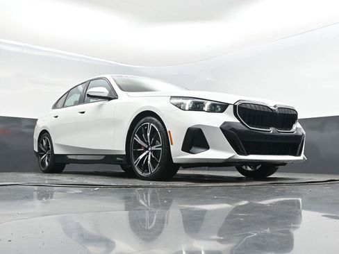 New 2026 BMW 530i 530i w/ M Sport Package image 44