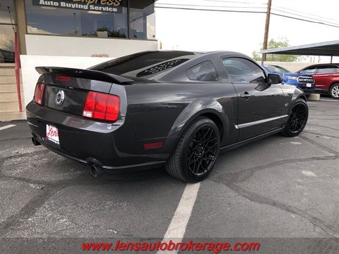 Used 2007 Ford Mustang GT RWD image 8