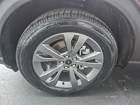 Used 2023 Ford Explorer XLT w/ Equipment Group 202A image 8