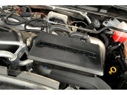 Used 2025 Chevrolet Silverado 3500 High Country w/ Technology Package image 32