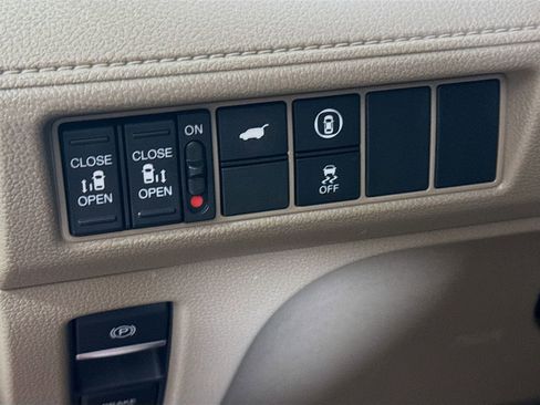 Used 2022 Honda Odyssey EX-L image 10