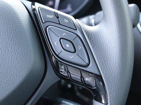 Certified 2019 Toyota C-HR LE FWD image 21