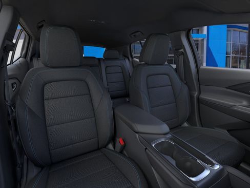 New 2025 Chevrolet Equinox EV LT image 18