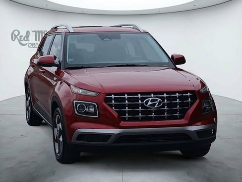 Used 2024 Hyundai Venue SEL FWD image 7