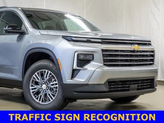 Used 2026 Chevrolet Traverse LT w/ Driver Confidence Package FWD video 3