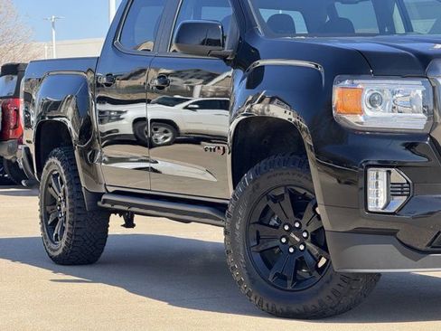 Used 2022 GMC Canyon AT4 image 3