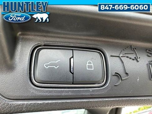 Used 2025 Ford Explorer ST-Line w/ Premium Package AWD/4WD image 16