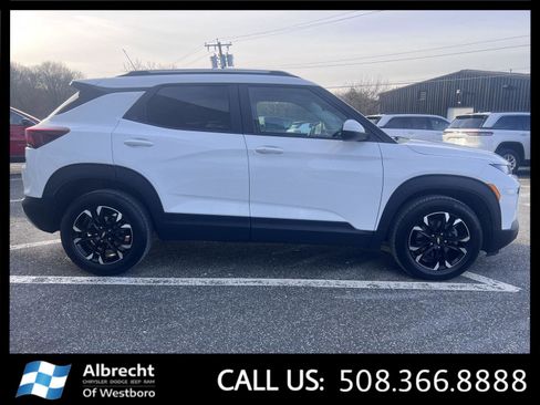 Used 2023 Chevrolet TrailBlazer LT w/ Convenience Package image 6