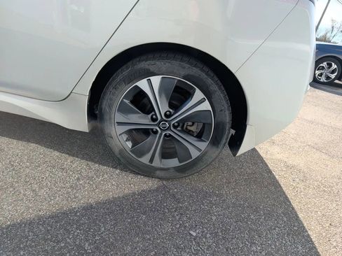 Used 2019 Nissan Leaf SV Plus w/ SV Plus Technology Package image 14