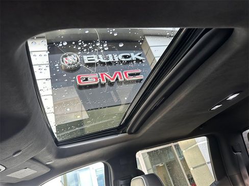 Used 2022 GMC Sierra 1500 AT4X image 24