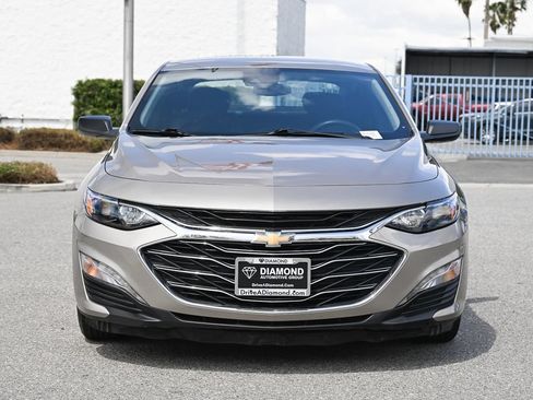 Used 2024 Chevrolet Malibu LT FWD image 2