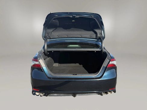 Used 2019 Toyota Camry XSE FWD image 8