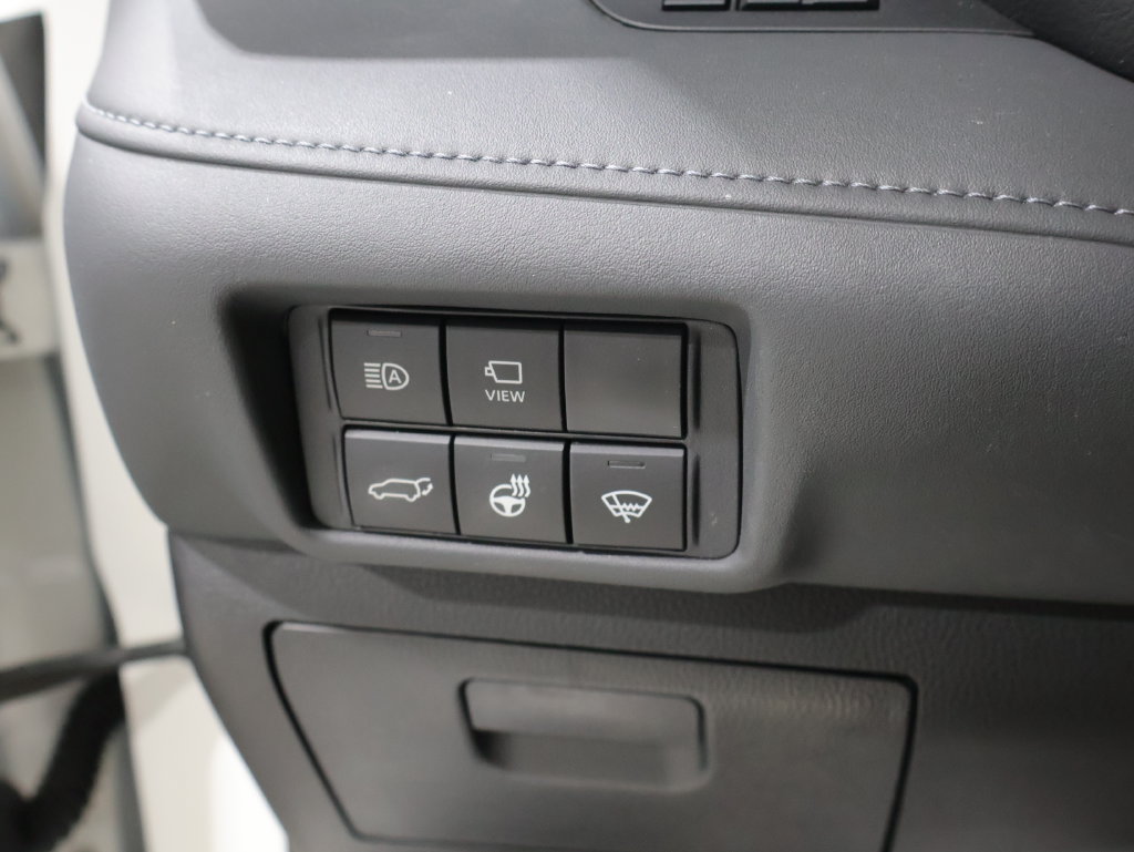 Used 2020 Toyota Highlander Limited AWD/4WD image 31