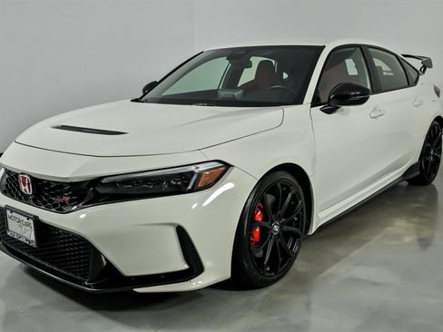 Used 2023 Honda Civic Type R image 4