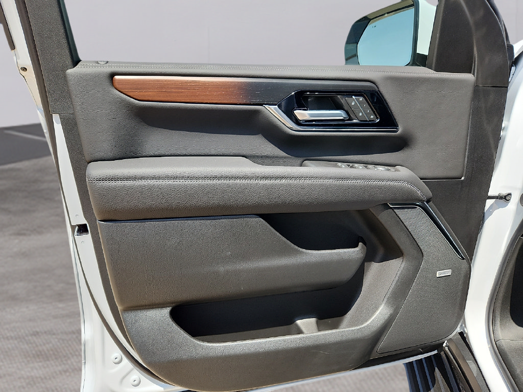 New 2026 GMC Yukon Denali AWD/4WD image 11