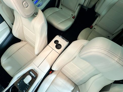New 2026 Mercedes-Benz GLS 450 4MATIC image 19