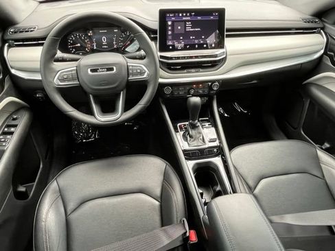 Used 2024 Jeep Compass Limited AWD/4WD image 7