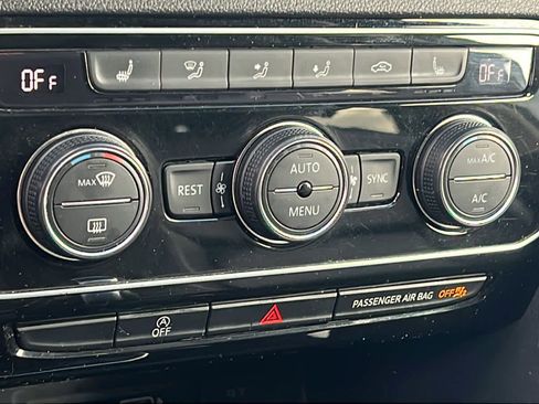 Used 2018 Volkswagen Atlas SEL image 14