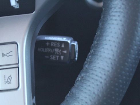 Used 2022 Toyota 4Runner Limited image 26