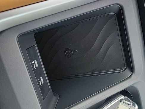 Used 2025 Nissan Armada Platinum Reserve image 33