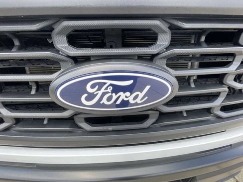 Used 2025 Ford F150 XL RWD image 27